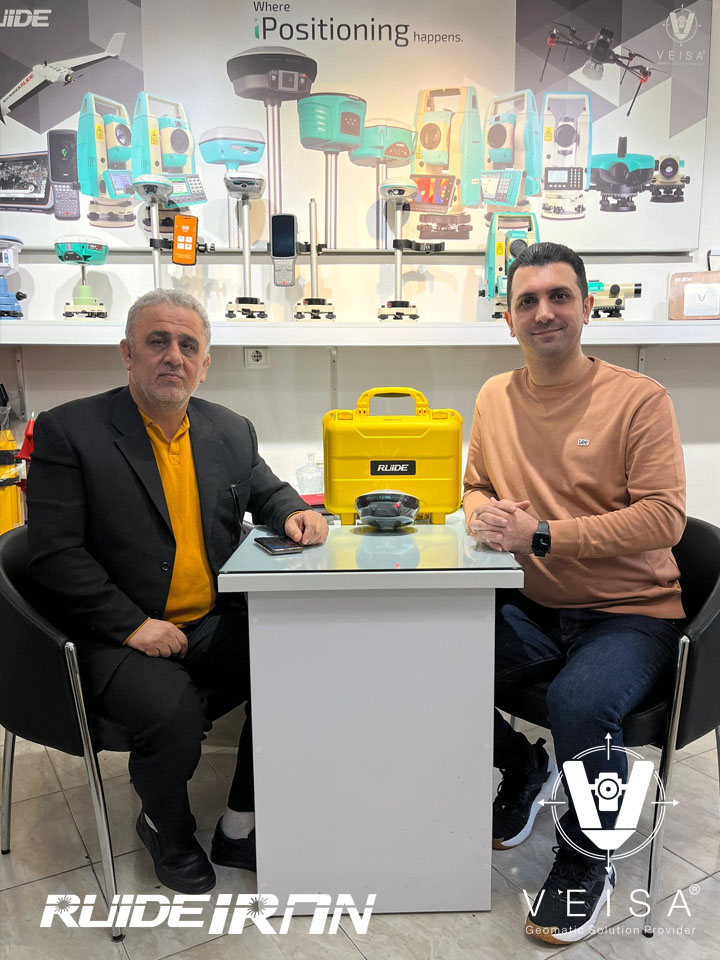 جناب آقای دکتر دنیایی عزیز از پیشکسوتان استان گیلان خریدار گیرنده مالتی فرکانس روید مدل RENO1 سپاس از اعتماد شما