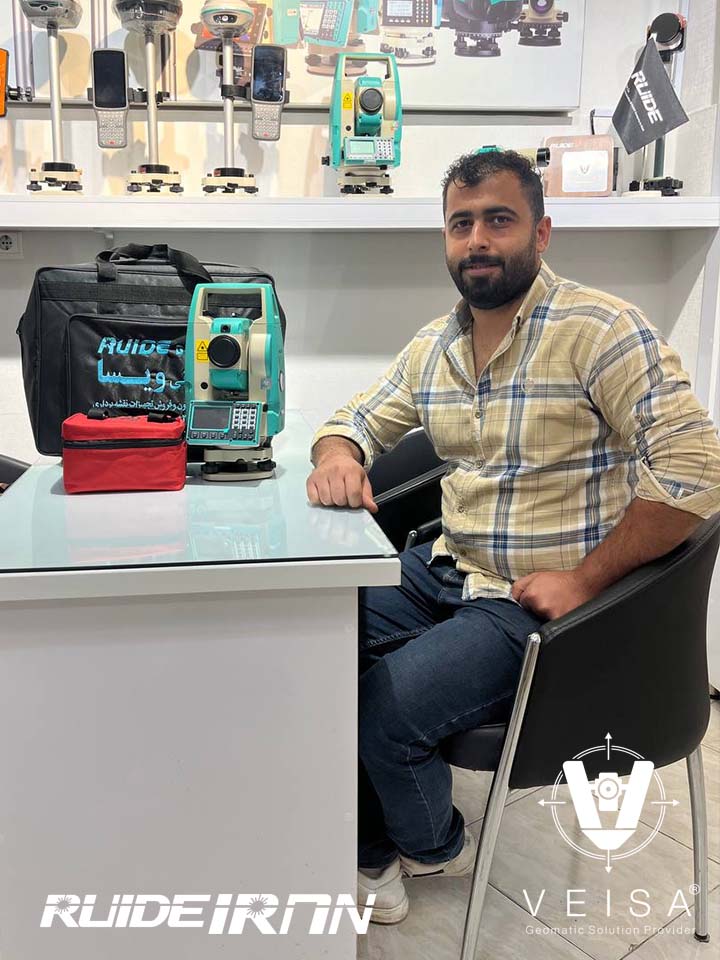 جناب آقای مهندس لطیفی عزیز از شهر زیبای لاهیجان خریدار توتال استیشن حرفه ای روید مدل RUIDE RCS سپاس از اعتماد شما